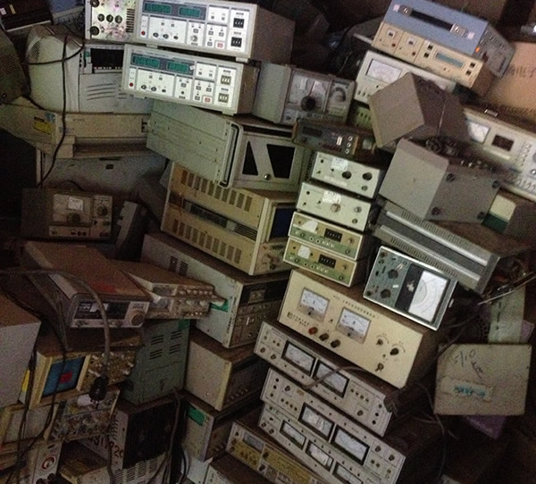 成都XX电子工厂废旧电子设备回收